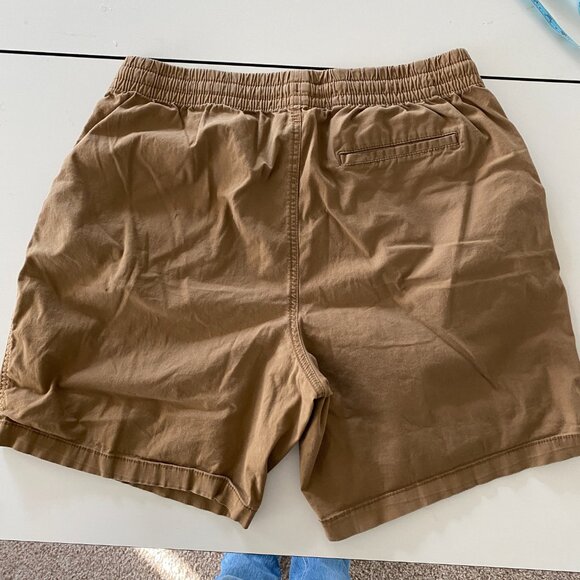 Old Navy Mens shorts - 2 PAIRS size L - Picture 3 of 6
